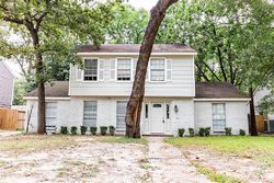 Pre-foreclosure in  BAMBRIAR DR Houston, TX 77090