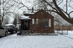 Pre-foreclosure in  2ND ST Wyandotte, MI 48192