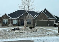 Pre-foreclosure in  COUNTRY CLUB DR High Ridge, MO 63049
