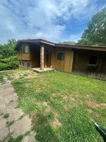 Pre-foreclosure in  SHADY GROVE RD Clarksville, TN 37043