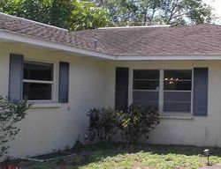 Pre-foreclosure in  FOXGLOVE RD Venice, FL 34293