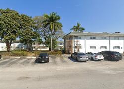 Pre-foreclosure in  SW 37TH ST  Fort Lauderdale, FL 33314