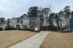 Pre-foreclosure in  MILLSTONE WAY Canton, GA 30115