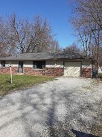 Pre-foreclosure in  ROSEWOOD DR Anderson, IN 46011