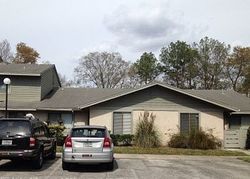 Pre-foreclosure in  BAYMEADOWS CIR W  Jacksonville, FL 32256