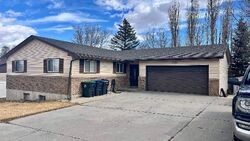 Pre-foreclosure in  KNOTTY PINE ST Green River, WY 82935