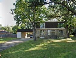 Pre-foreclosure in  WEDGE DR Reston, VA 20190