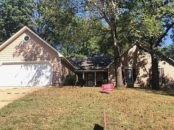 Pre-foreclosure in  OAKLAND CHASE Memphis, TN 38125