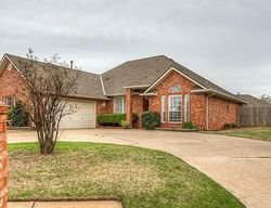 Pre-foreclosure in  RED BUD CIR NW Piedmont, OK 73078