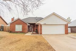 Pre-foreclosure in  BUTTERFIELD TRL Choctaw, OK 73020