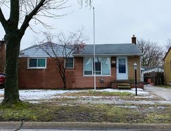 Pre-foreclosure Listing in E PARKER AVE MADISON HEIGHTS, MI 48071