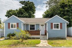  Mayflower Ave, Hull MA
