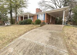 Pre-foreclosure in  GRAND AVE Louisville, KY 40299