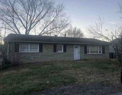Pre-foreclosure in  VALLEY DR Flatwoods, KY 41139