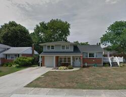 Pre-foreclosure in  WINDFLOWER DR Newark, DE 19711