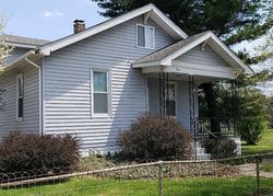 Pre-foreclosure in  GREENWOOD ST Madison, IL 62060