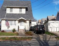 Pre-foreclosure in  W 32ND ST Erie, PA 16508