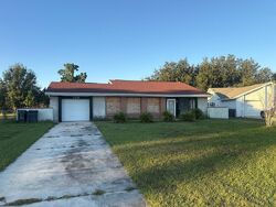Pre-foreclosure in  FORE LN Kissimmee, FL 34759