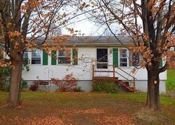 Pre-foreclosure in  MAJESTIC DR Stuyvesant, NY 12173