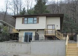 Pre-foreclosure in  RIVERSIDE AVE Haverstraw, NY 10927
