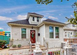 Pre-foreclosure Listing in SUTTER AVE OZONE PARK, NY 11417