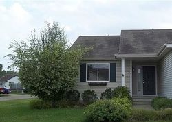 Pre-foreclosure in  THISTLEWOOD DR Howell, MI 48843