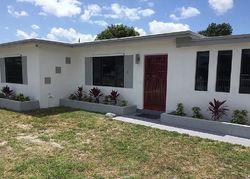 Pre-foreclosure in  NW 143RD ST Miami, FL 33168