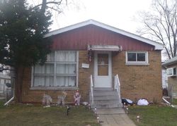 Pre-foreclosure in  WARREN ST Calumet City, IL 60409