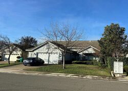 Pre-foreclosure in  LIVE OAK CT Lodi, CA 95242