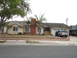 Pre-foreclosure in  W ALOMAR AVE Anaheim, CA 92804