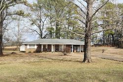 Pre-foreclosure in  LEE ST Rogersville, AL 35652