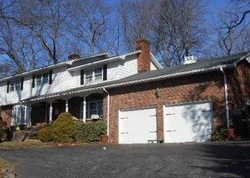 Pre-foreclosure in  HORSESHOE DR Trumbull, CT 06611