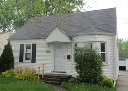 Pre-foreclosure in  ARLINGTON AVE Allen Park, MI 48101