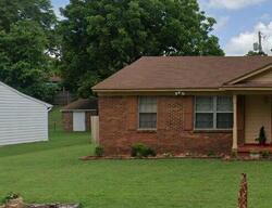 Pre-foreclosure in  RAVENSWORTH DR Memphis, TN 38109
