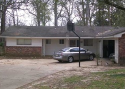 Pre-foreclosure in  ALTA WOODS TER Jackson, MS 39204