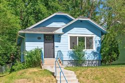 Pre-foreclosure in  UPTON AVE N Minneapolis, MN 55412