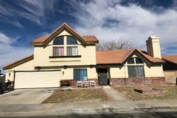 Pre-foreclosure in  MEREDITH AVE Palmdale, CA 93552