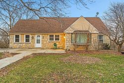 Pre-foreclosure in  BOLTER LN Brookfield, WI 53045