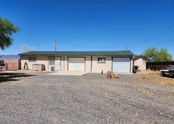 Pre-foreclosure in  W QUARTZITE DR Golden Valley, AZ 86413