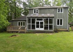 Pre-foreclosure in  NORTHWOOD HOLLOW CT Amherst, OH 44001
