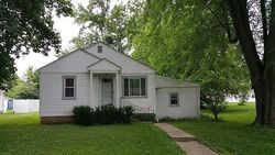Pre-foreclosure Listing in W RAMEY ST ROSSVILLE, IN 46065