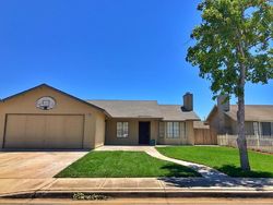 Pre-foreclosure Listing in MERLOT AVE GREENFIELD, CA 93927