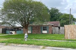 Pre-foreclosure in  FARRINGTON DR Marrero, LA 70072