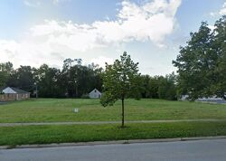 Pre-foreclosure in  147TH ST Midlothian, IL 60445