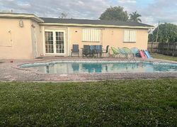 Pre-foreclosure in  N 65TH TER Hollywood, FL 33024