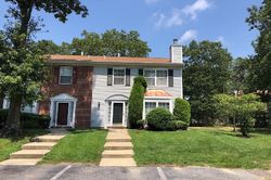 Pre-foreclosure in  CHEROKEE DR Absecon, NJ 08205