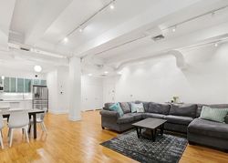 Pre-foreclosure in  COURT ST B Brooklyn, NY 11201