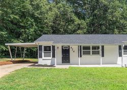 Pre-foreclosure in  RED TIP LN Gastonia, NC 28052