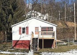 Pre-foreclosure Listing in W 6TH ST LEWISTOWN, PA 17044
