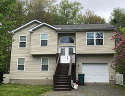 Pre-foreclosure in  BRIARCLIFF TER Tobyhanna, PA 18466